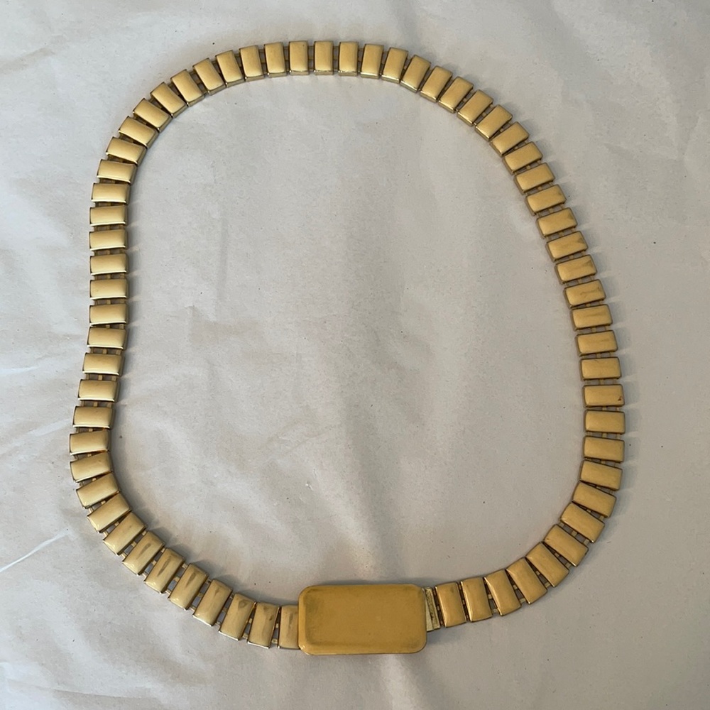 Vintage Mid-Century Metallic Gold Chain Belt w/Cream Stone Accent - Picture 5 of 11